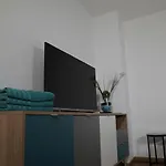Dreams Im Erdgeschoss Koetz