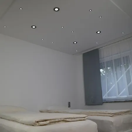 Dreams Im Erdgeschoss Apartment Koetz